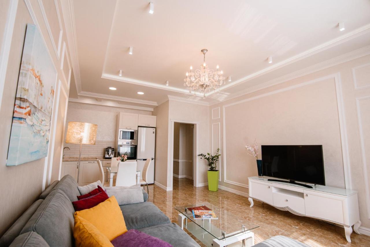 شقة Luxury For Business & Pleasure Royal 1 كييف المظهر الخارجي الصورة