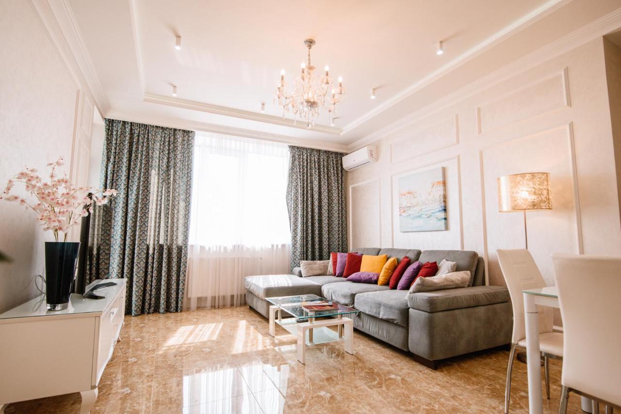 شقة Luxury For Business & Pleasure Royal 1 كييف المظهر الخارجي الصورة