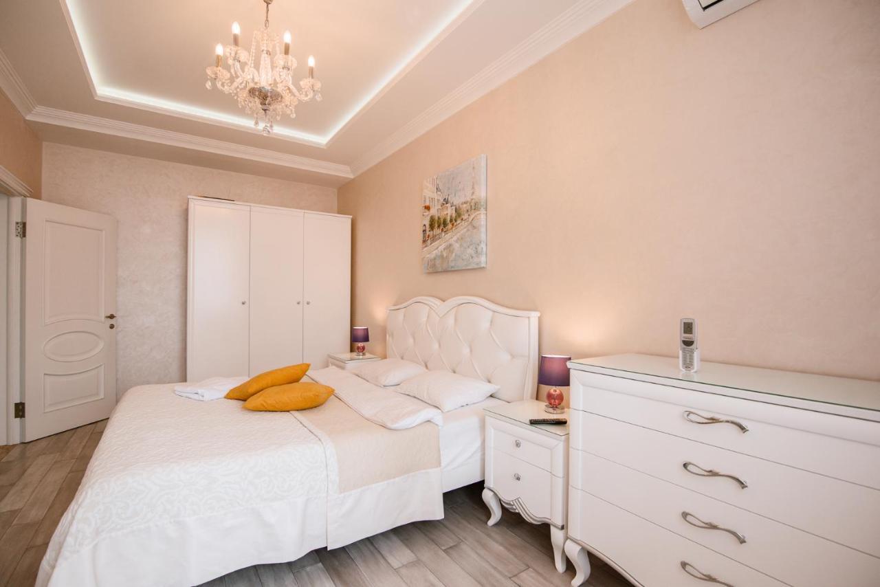 شقة Luxury For Business & Pleasure Royal 1 كييف المظهر الخارجي الصورة